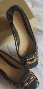 NWB Michael Kors Gloria Leopard Printed Hair shoes